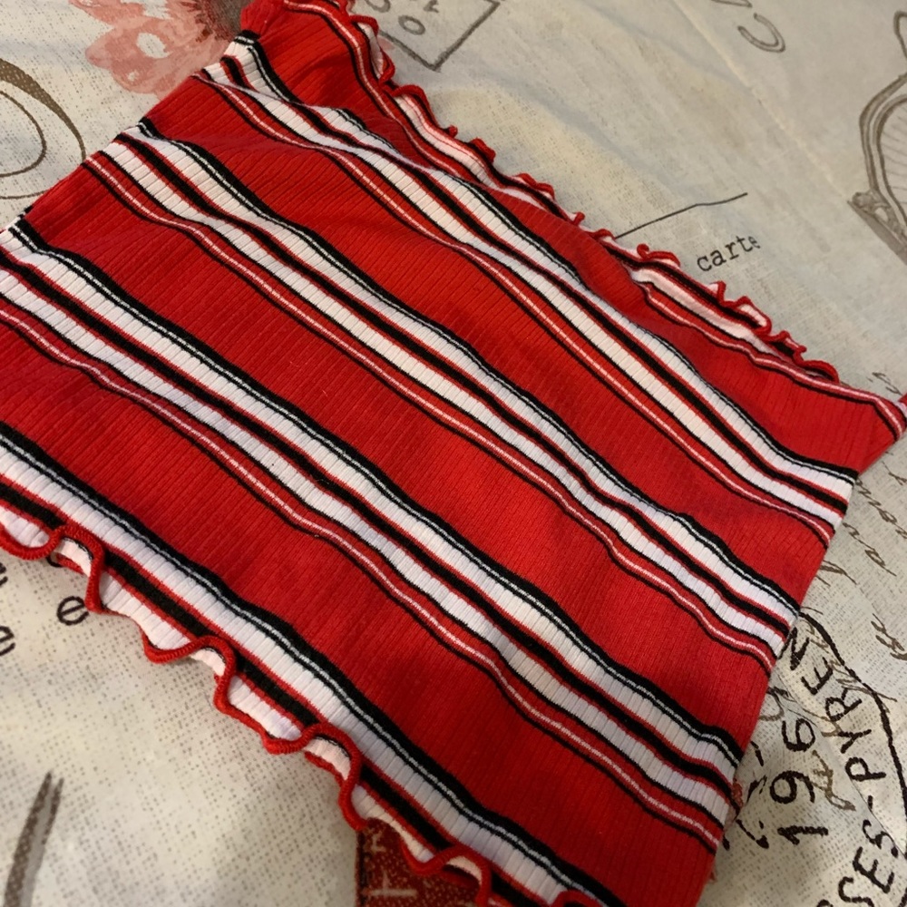 Red Rube Top - Picture 2 of 3